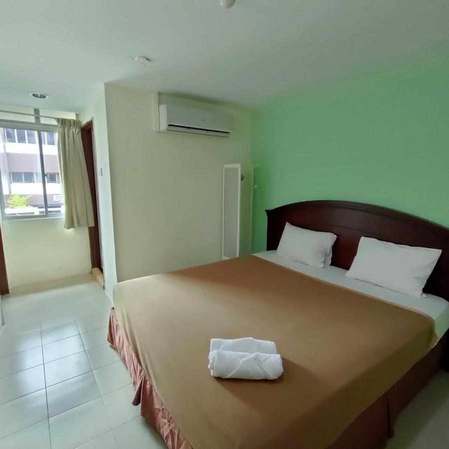 Best One Hotel Malacca Esterno foto