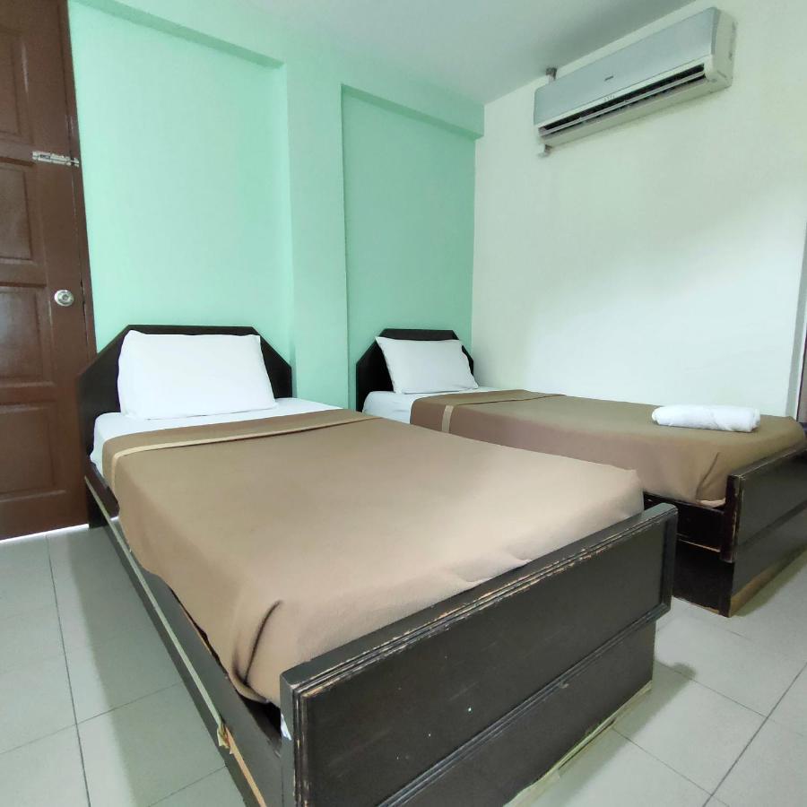 Best One Hotel Malacca Esterno foto