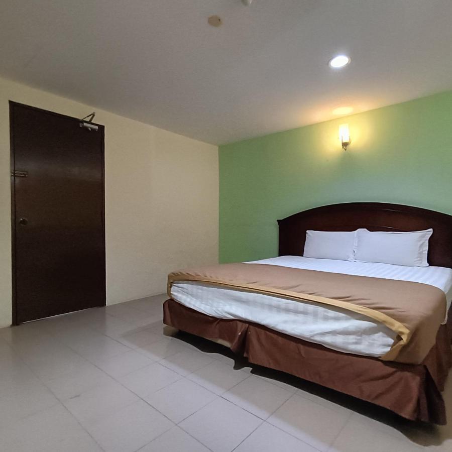 Best One Hotel Malacca Esterno foto